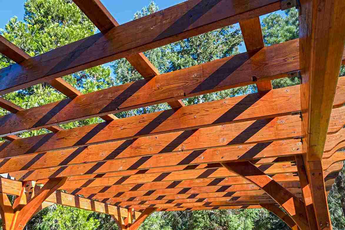 Cómo instalar una pérgola para terraza: guía y materiales